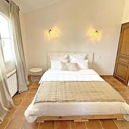 Hébergement de vacances Suzanne - Maison De Charme